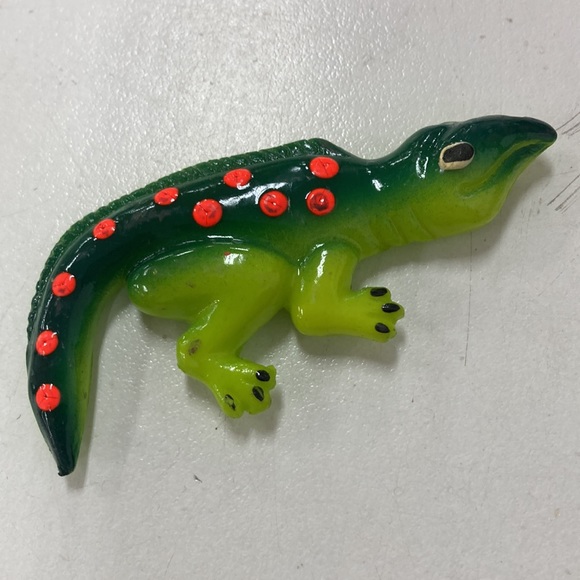 Magnet - Picture 2 of 2